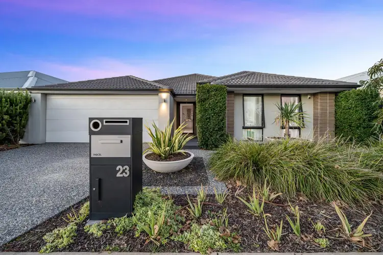 23 Serpentine Drive, South Guildford WA 6055