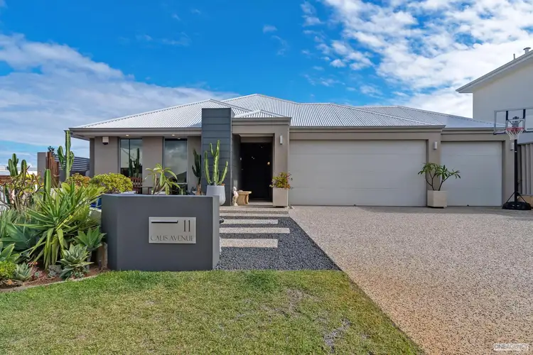 11 Calis Avenue, Iluka WA 6028