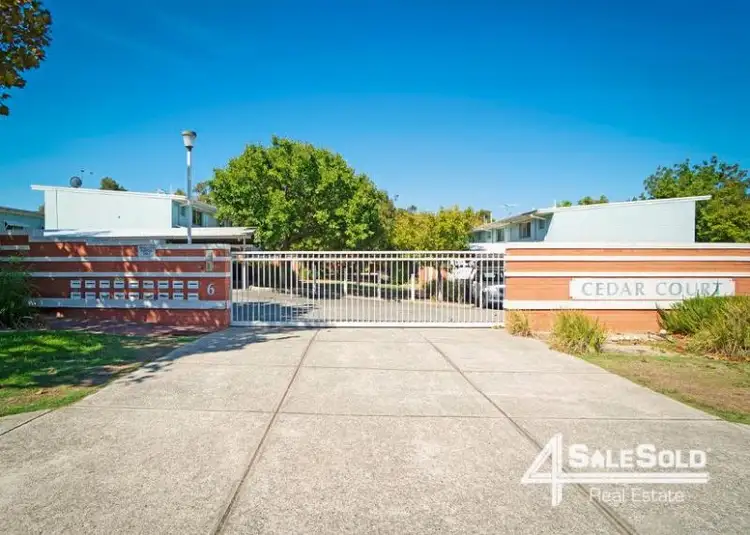 3/6 Seaton Place, Girrawheen WA 6064