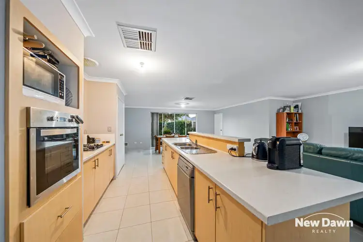 8 Overdene Pass, Banksia Grove WA 6031