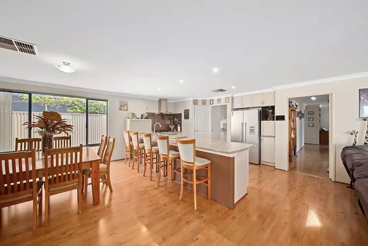 14 Parkview Drive, Southern River WA 6110