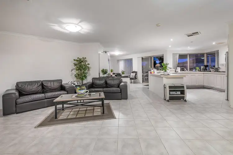 Seventh view of Homely house listing, 18 Fairway Circle, Connolly WA 6027