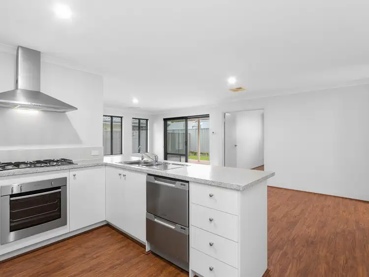 Fifth view of Homely house listing, 3/7 Bologna Gardens, Aubin Grove WA 6164