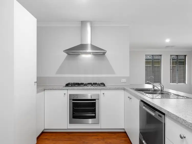 Sixth view of Homely house listing, 3/7 Bologna Gardens, Aubin Grove WA 6164