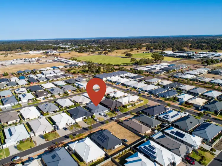 6 Silvereye Street, Kealy WA 6280