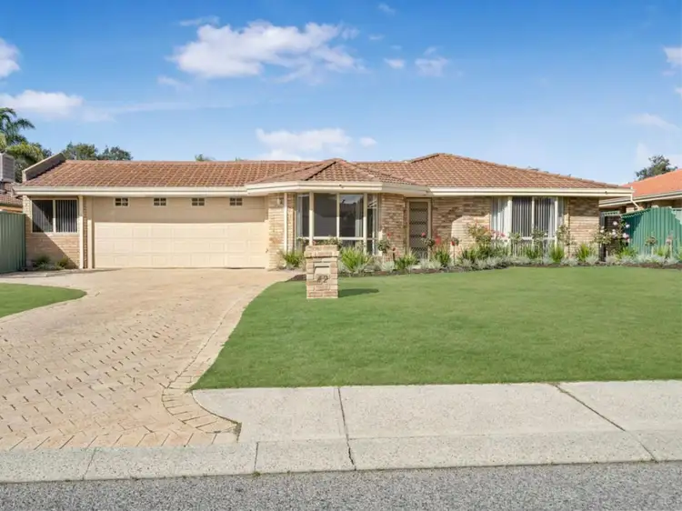 42 Explorer Drive, Thornlie WA 6108