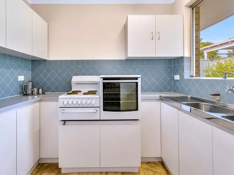 Sixth view of Homely unit listing, 14B/17 Lourdes Street, Lesmurdie WA 6076