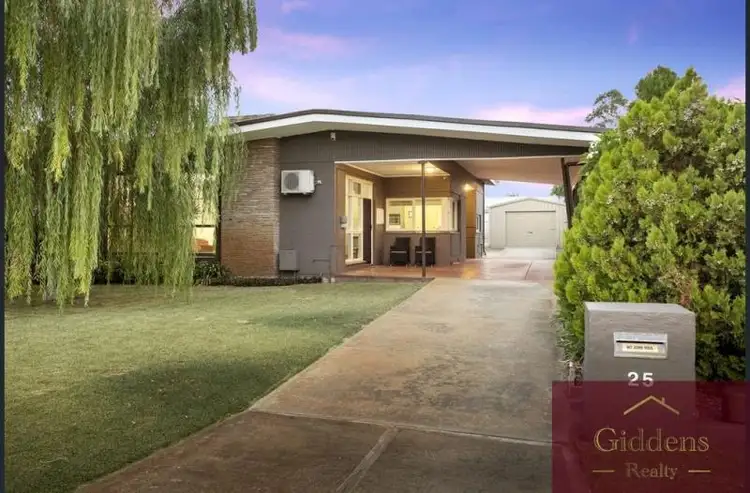 25 Florence St, Rockingham WA 6168