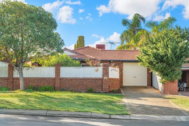 28 Weaponess Road, Scarborough WA 6019