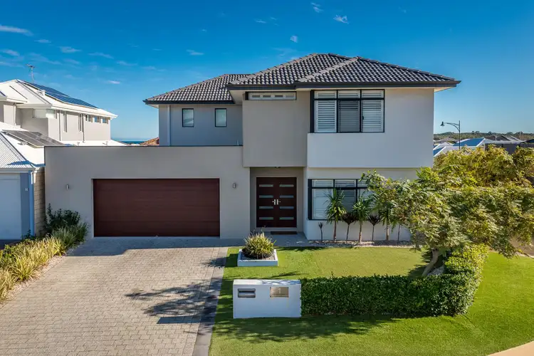 1 Blackpool Promenade, Iluka WA 6028