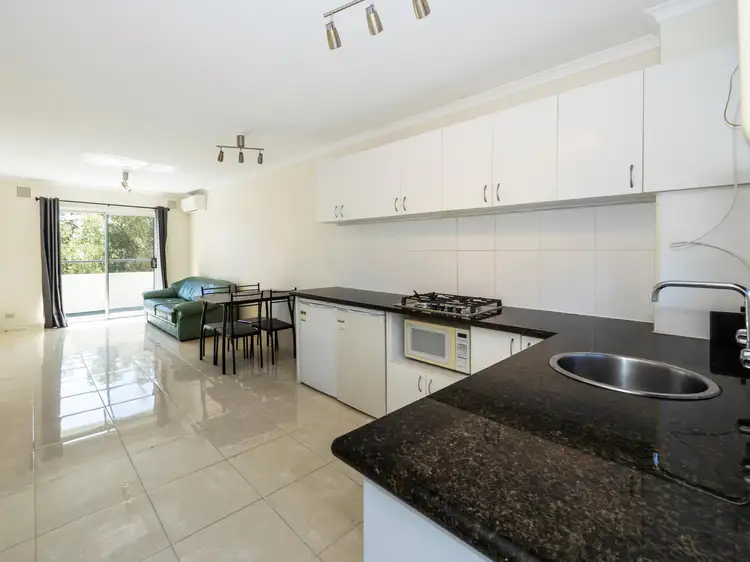 52/34 Davies Rd