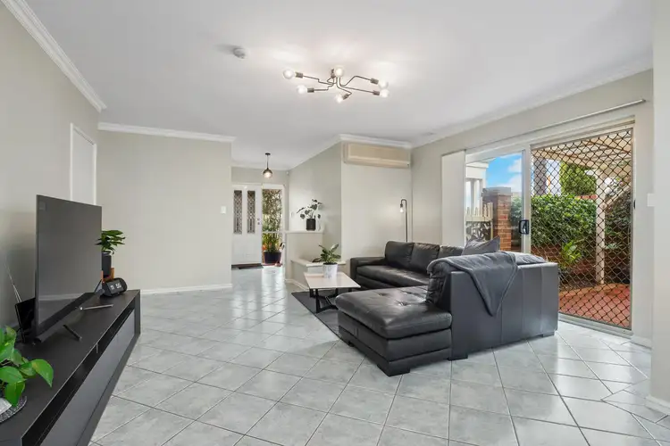Sixth view of Homely villa listing, 1/162 Royal Street, Yokine WA 6060