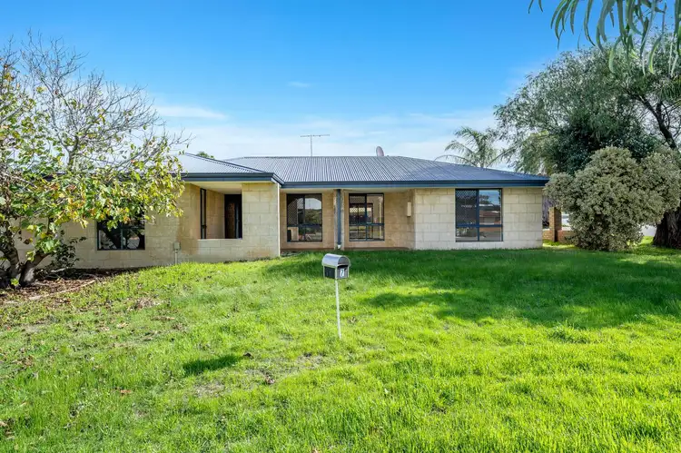 7 Arundel Drive, Halls Head WA 6210