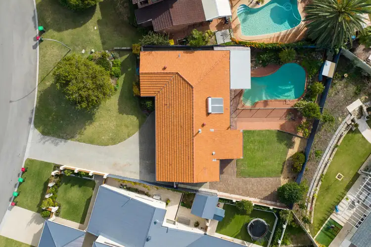 8 Angus Court, Duncraig WA 6023