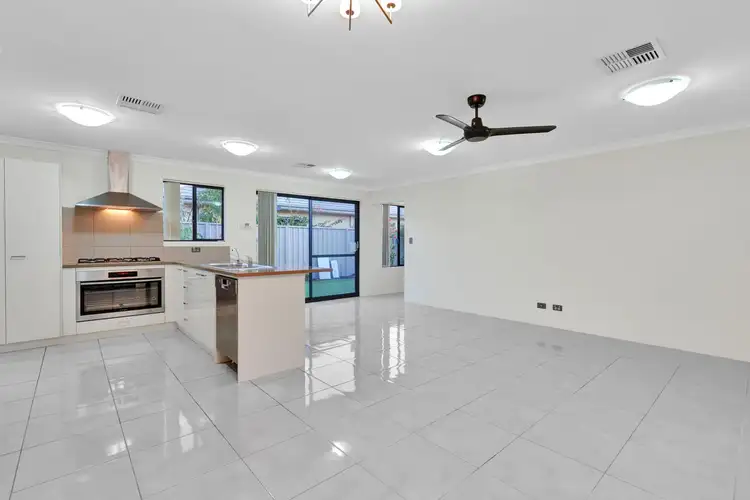 35 Ballycastle Loop, Canning Vale WA 6155