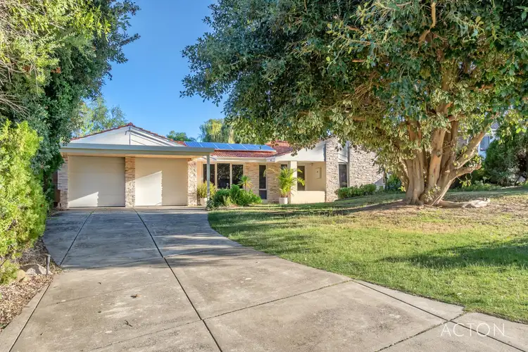 6 Monash Court, Halls Head WA 6210