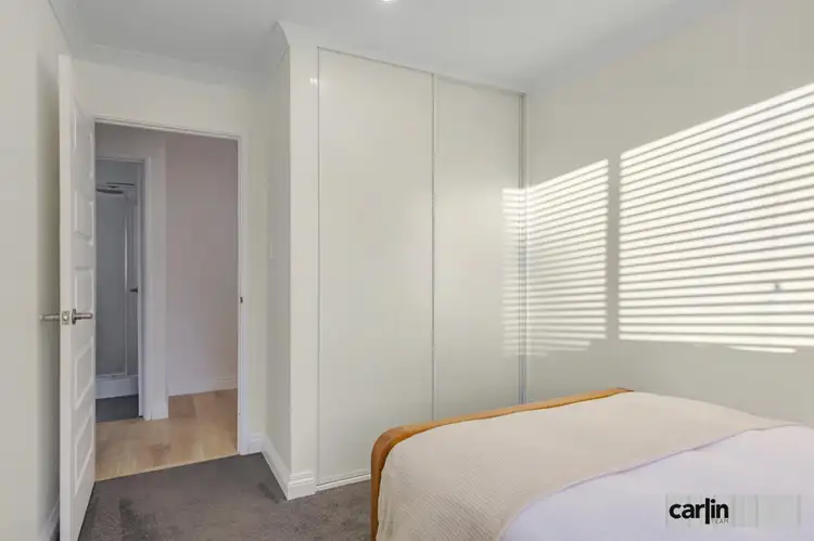 Sixth view of Homely house listing, 32 Splash Terrace, Lake Coogee WA 6166