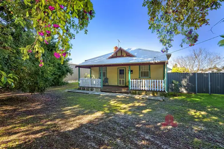 31 Russell Road, Burekup WA 6227