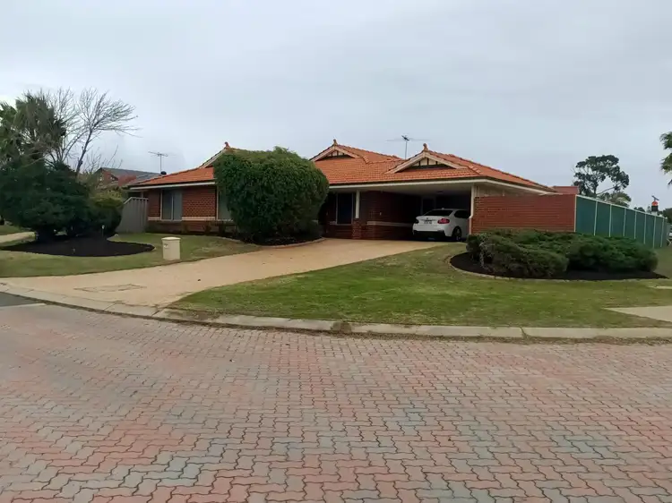 2 Stenton Gardens, Kinross WA 6028