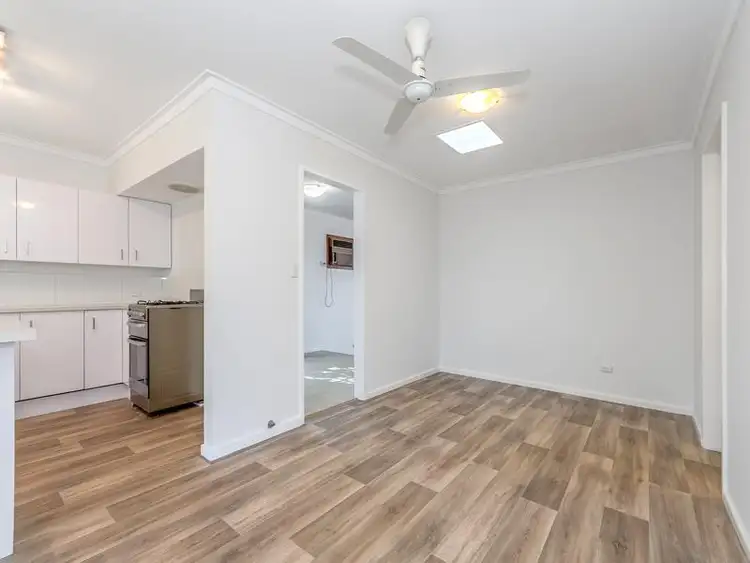 Sixth view of Homely house listing, 16 Harlow Court, Camillo WA 6111