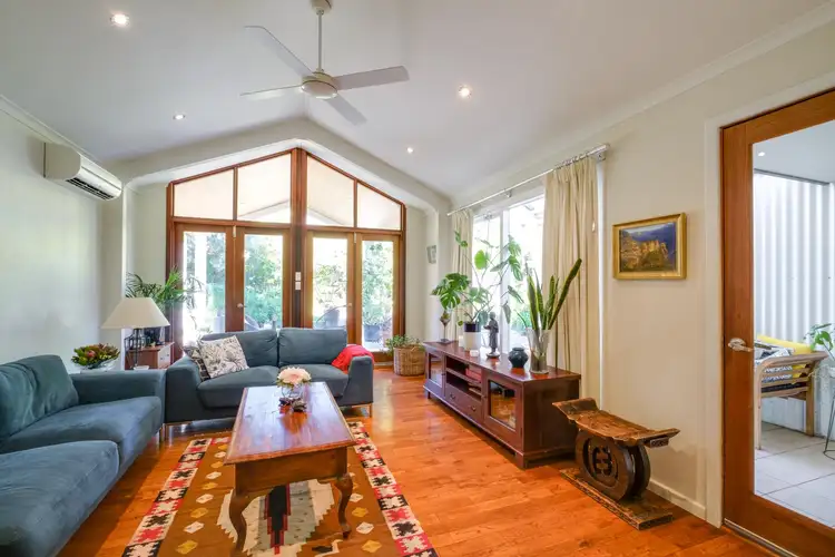 19 Luffingham  Street, Melville WA 6156