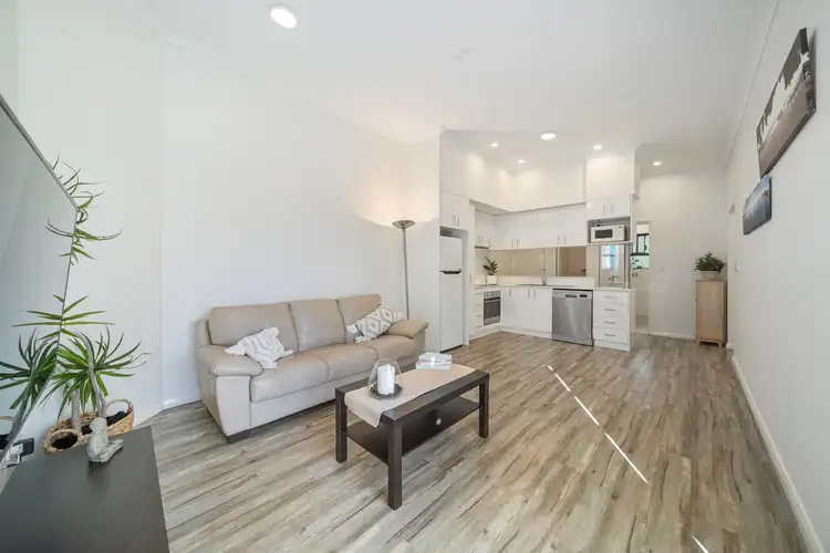 Sixth view of Homely unit listing, 2/38 Orpington Street, Cloverdale WA 6105