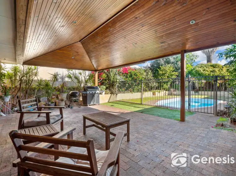 15 Bottlebrush Drive, Greenwood WA 6024