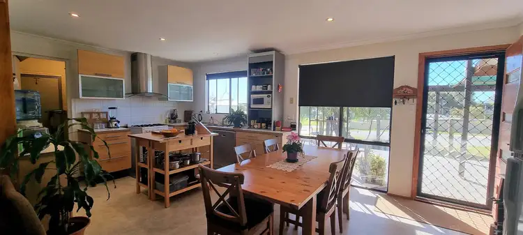 Second view of Homely house listing, 6 Houston Court, Ledge Point WA 6043