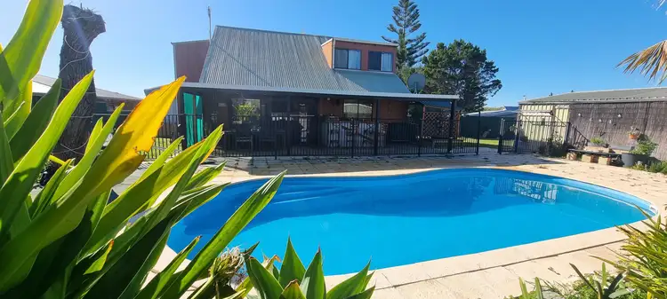 Seventh view of Homely house listing, 6 Houston Court, Ledge Point WA 6043