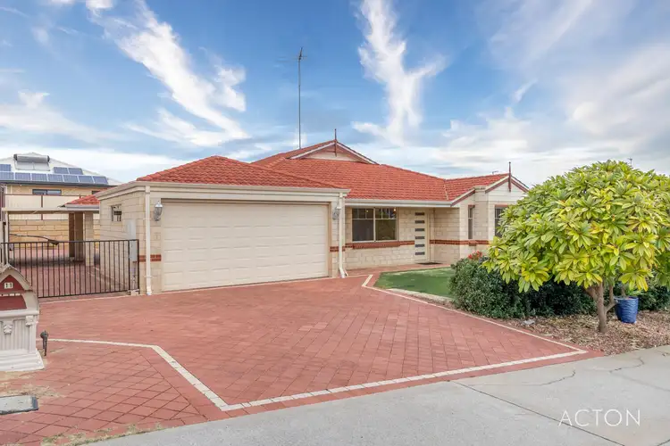 11 Cunderdin Loop, Dawesville WA 6211