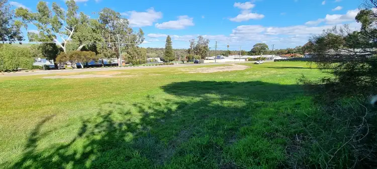 37 Robinson  Street, Gingin WA 6503
