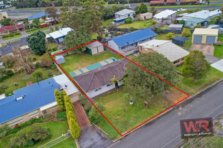 6 Flemington Street, Orana WA 6330