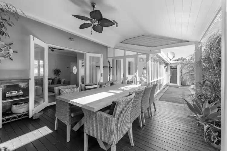 239a Grand Promenade, Doubleview WA 6018
