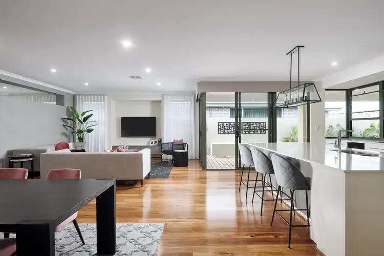 Sixth view of Homely house listing, 7 Goldwyer Drive, Mandogalup WA 6167