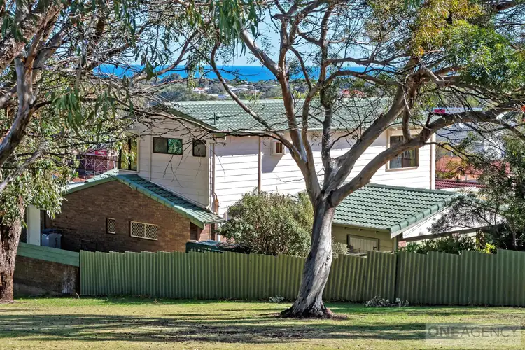 8A Thomas Way, Karrinyup WA 6018