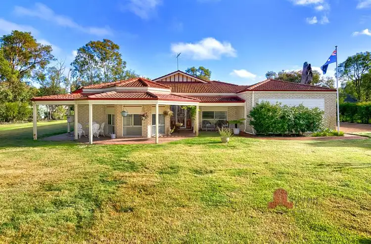 6 Oceanic Close, Leschenault WA 6233