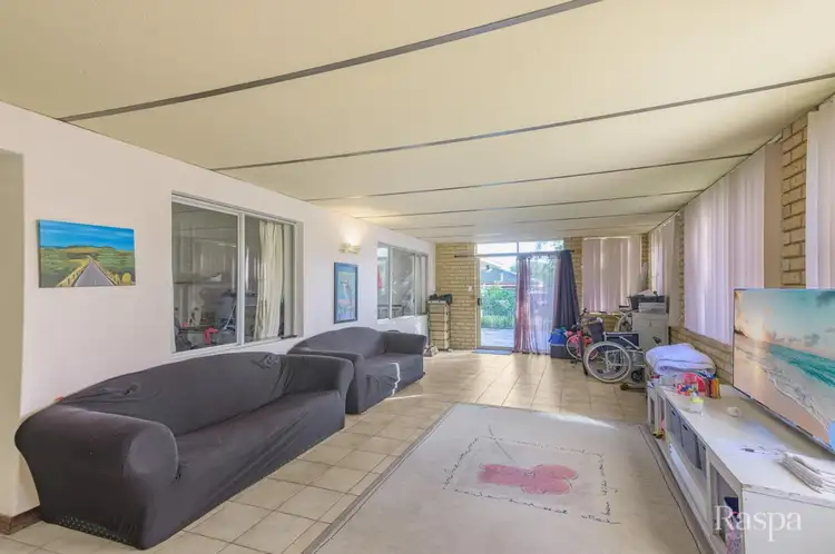 Fourth view of Homely house listing, 2 Kerun Court, Armadale WA 6112
