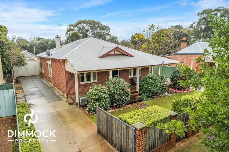 25 Hammad Street, Palmyra WA 6157
