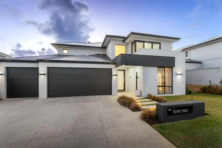 42 Daytona Drive, Iluka WA 6028