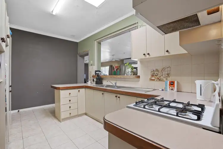 Seventh view of Homely house listing, 11 Bowden Place, Armadale WA 6112
