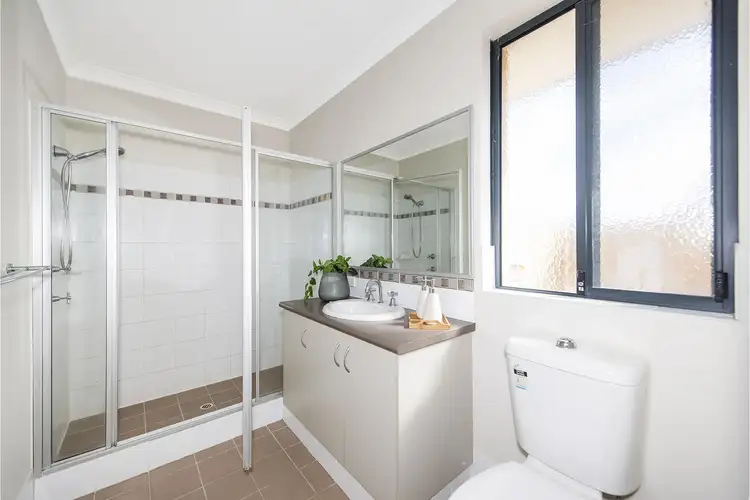 Sixth view of Homely house listing, 2 Gregg Place, Canning Vale WA 6155