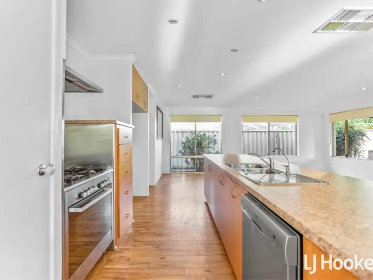 14 Bindoon Loop, Huntingdale WA 6110