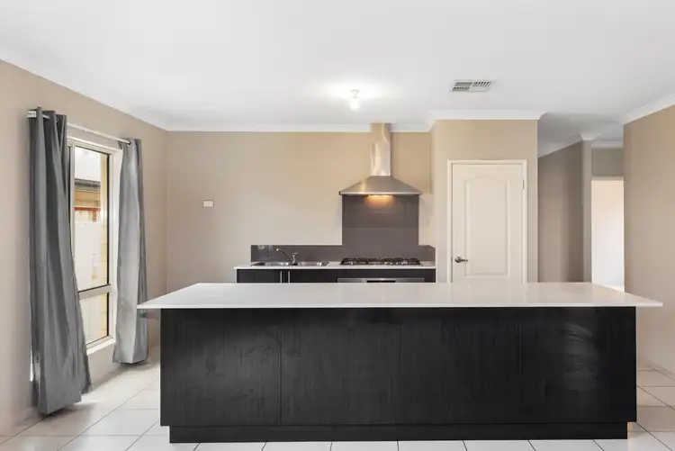 120 Dowitcher Loop, Gosnells WA 6110