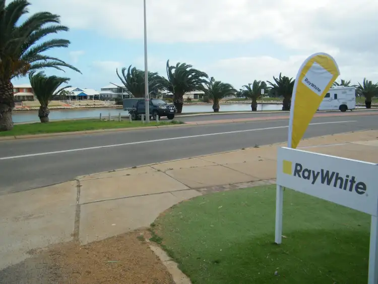 Fourth view of Homely apartment listing, 63 Olivia Terrace, Carnarvon WA 6701