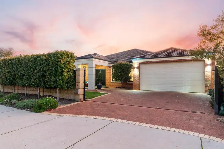 7 Macdermott Parade, Darch WA 6065