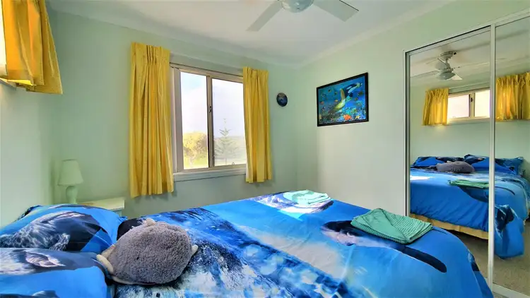 Second view of Homely house listing, 17/1 Williams  Way, Seabird WA 6042