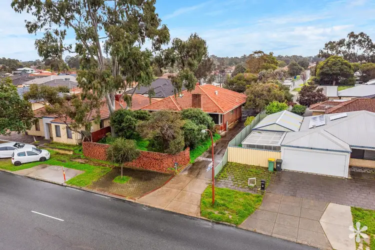 42 Bungaree Road, Wilson WA 6107