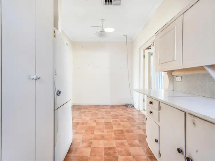 Fifth view of Homely house listing, 28 Berehaven Avenue, Thornlie WA 6108