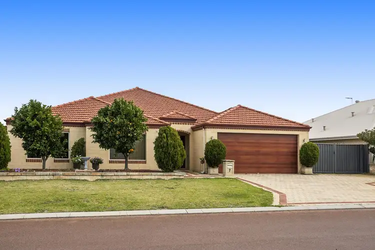 7 Beechwood Circle, Aveley WA 6069