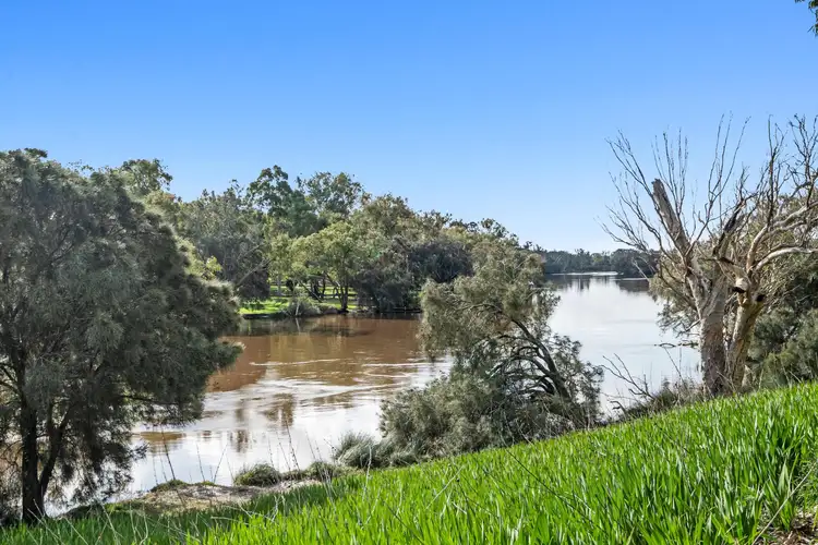 144 River View Avenue, South Guildford WA 6055